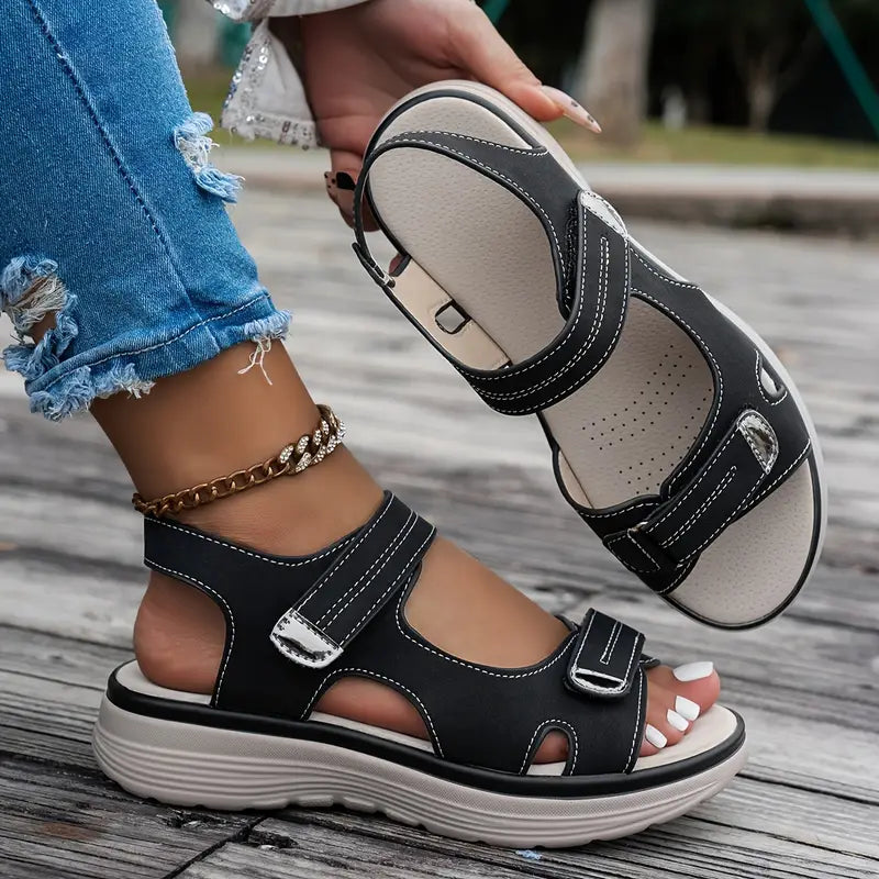 Alia™ | Bekväma Kilklackssandaler med Ankelrem