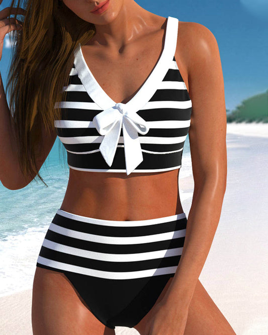 Juni™ | Bikini med hög midja och ränder